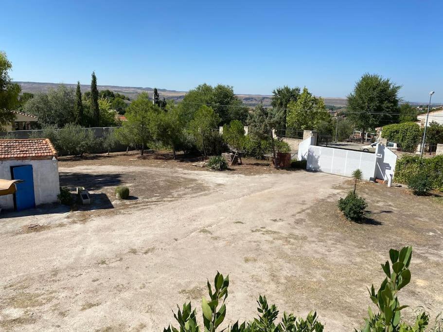 Finca Los Nardos De Miraltajo Colmenar de Oreja Εξωτερικό φωτογραφία